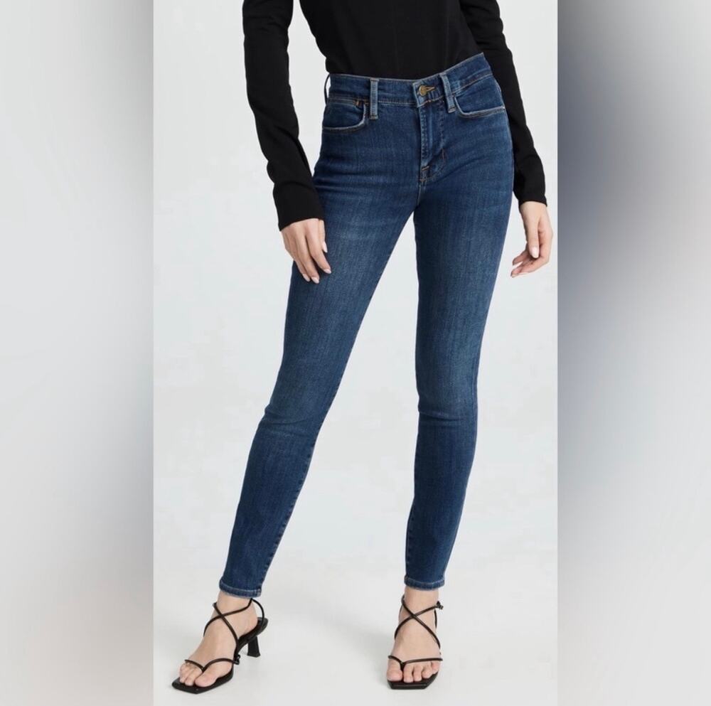 Frame “le skinny de Jeanne” size 26